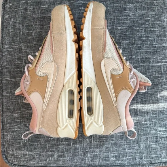 Nike Women's Air Max 90 Futura  Sneakers in Sanddrift, Size 8, Good Condition! - Picture 5 of 10